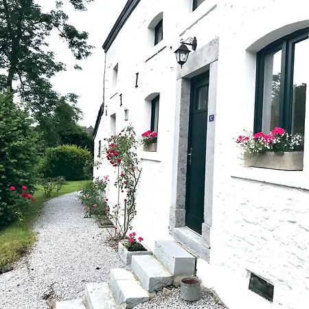 منزل ريفي La Petite Maison Blanche